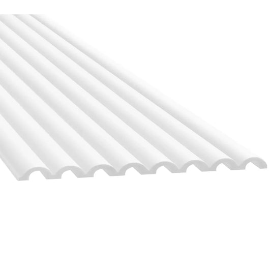 Gros plan sur le relief semi-circulaire du panneau mural 3D WP001 Duna blanc