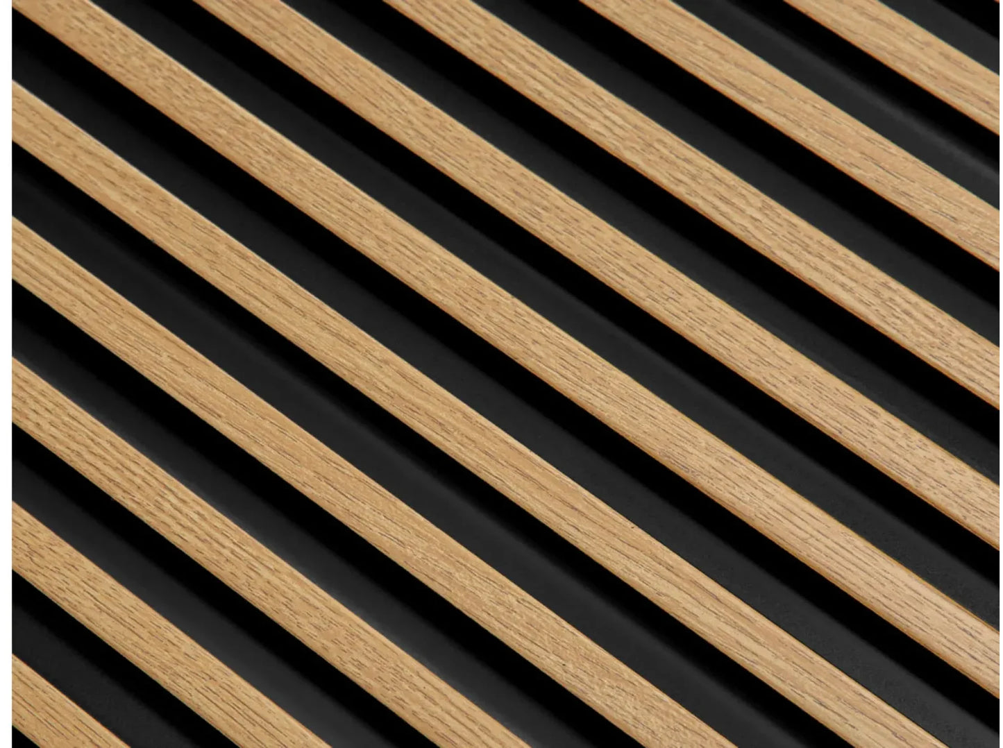 Texture en diagonale du panneau mural 3D Stretto - chêne naturel et fond noir moderne