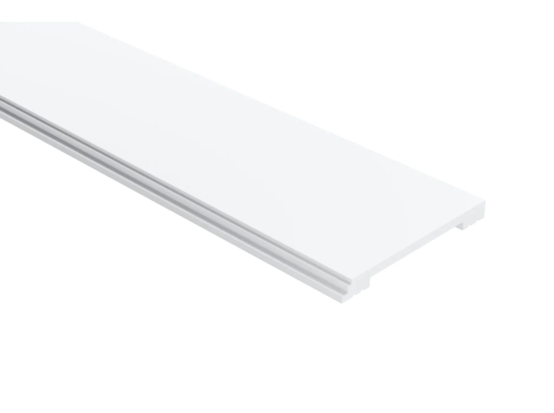 Extrémité droite BW001RT en PolyForce, finition blanche mate prête à peindre, profil de terminaison pour panneau mural lambris anglais.