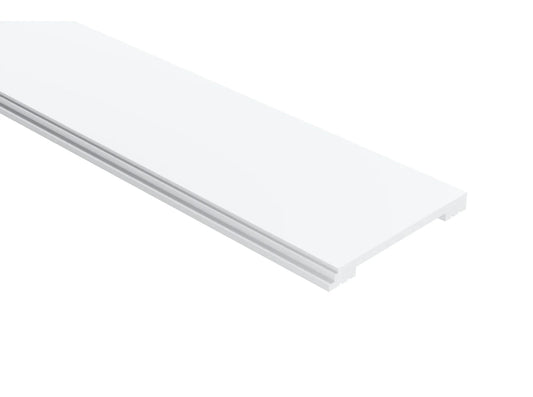 Extrémité droite BW001RT en PolyForce, finition blanche mate prête à peindre, profil de terminaison pour panneau mural lambris anglais.