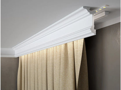 Corniche cache tringle rideaux MD137 blanche 200 x 9,6 x 5,5 cm en PolyForce haute densité, installée au plafond