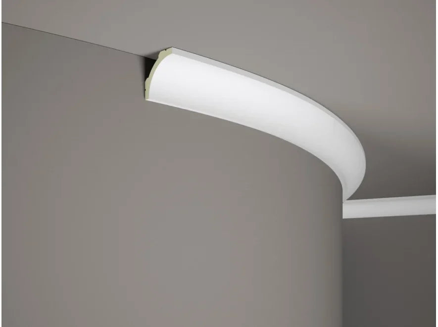 Corniche flexible MD210F Mardom Decor installée sur un mur courbe