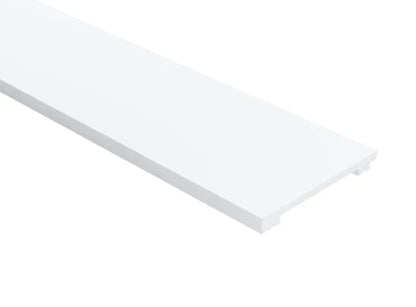 Panneau de finition gauche BW001LT en PolyForce, vue en perspective montrant le profil blanc prêt à peindre pour lambris mural.
