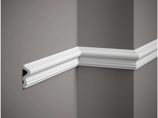 Cimaise | Moulure murale décorative blanche MD346 posée sur mur intérieur, vue de face, longueur 200 cm, finition lisse