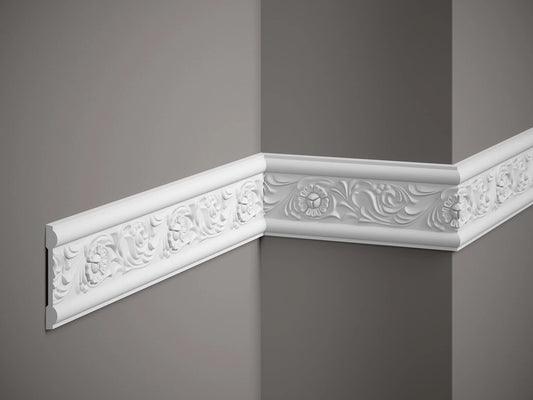 Moulure murale décorative MDC217 en polystyrène, dimensions 200 x 7,8 x 1,3 cm, installée sur mur gris avec motifs floraux élégants pour décoration intérieure