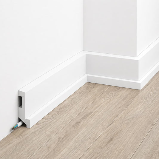 Schéma technique de la plinthe MD024 – coupe latérale – 200 cm x 8 cm x 2,7 cm – profil mouluré