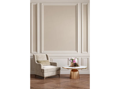Plinthe décorative MD094 installée dans un intérieur classique – moulure murale avec finition soignée – 200 x 9,4 x 1,2 cm