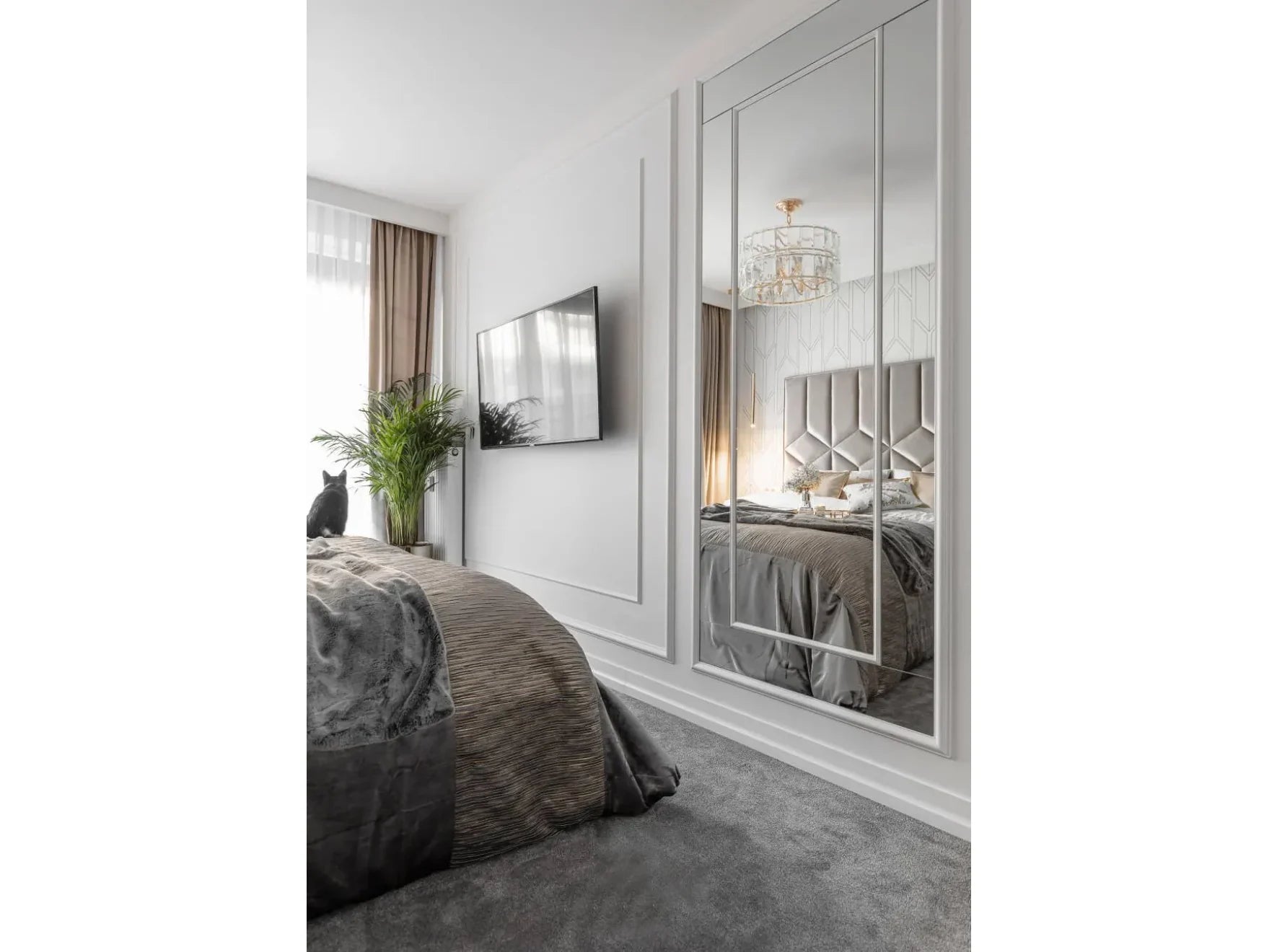Plinthe QS009 installée dans une chambre élégante – moulure murale contemporaine – hauteur 10 cm